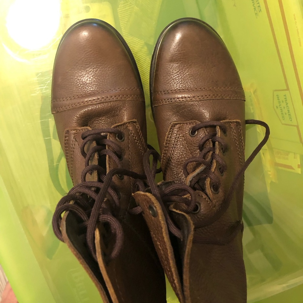 Steve Madden Brown Lace Up Boots